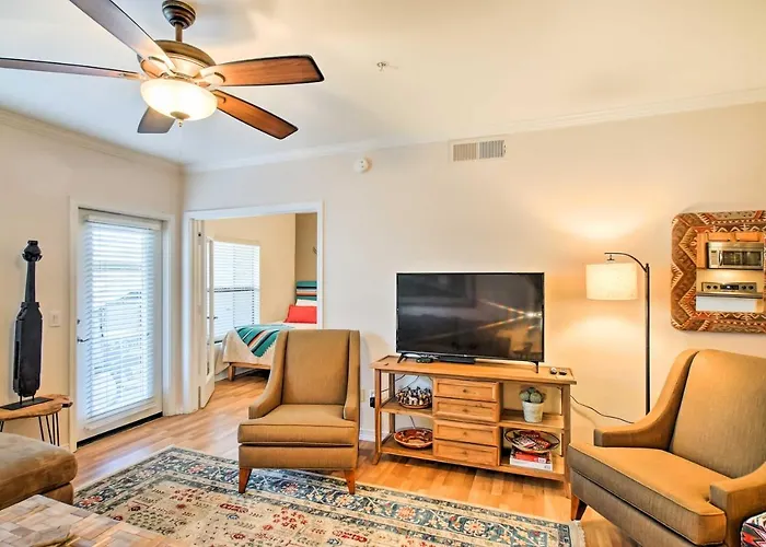 1 Mi To Westworld: W/ Resort-style Amenities Holiday home