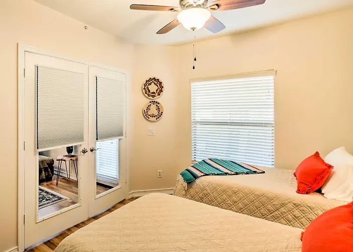 1 Mi To Westworld: W/ Resort-style Amenities Holiday home