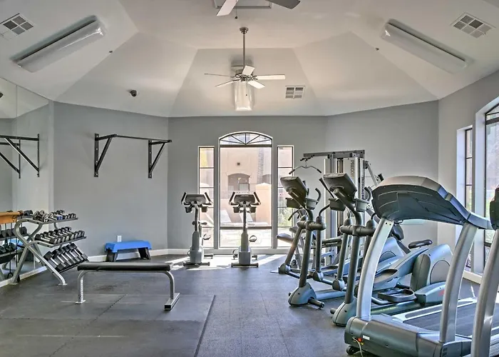 1 Mi To Westworld: W/ Resort-style Amenities